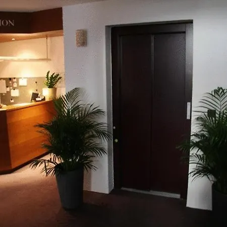 City Hotel 3*
